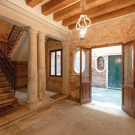 Ve.n.i.ce Cera Casa Delle Botteghe